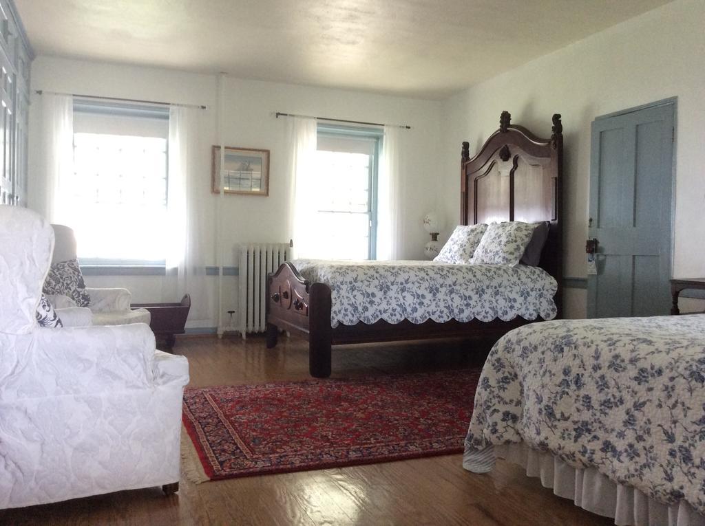 Wades Point Inn On The Bay McDaniel 외부 사진